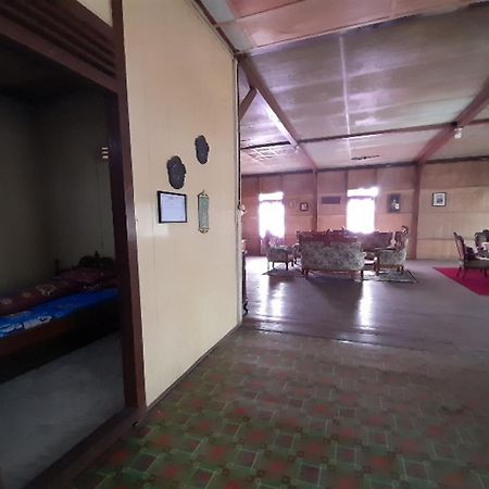 Oyo Homes 91248 Desa Wisata Banding Agung Danau Ranau Екстериор снимка